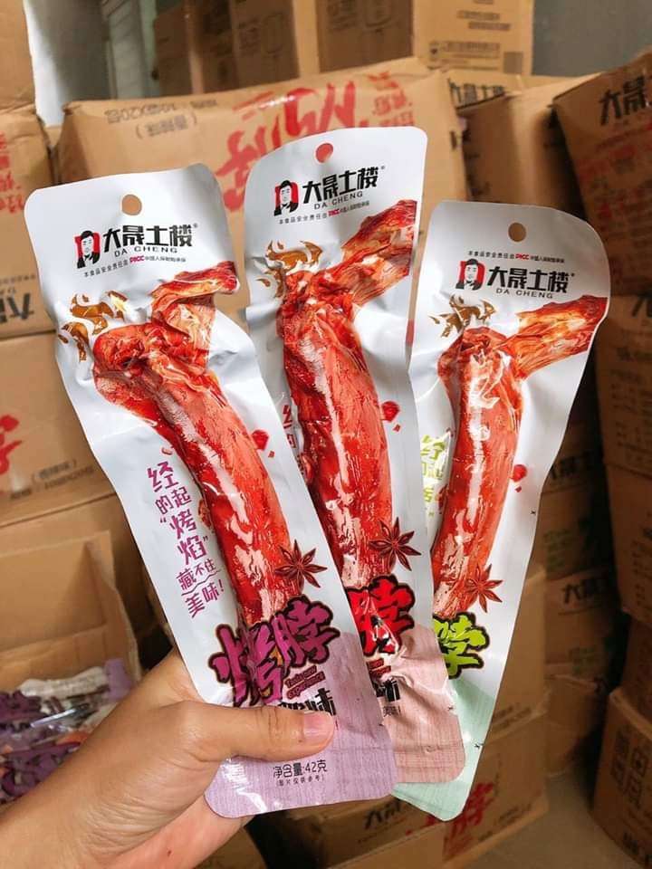 1 chiếc cổ vịt dài dacheng 42g cực nhiều thịt