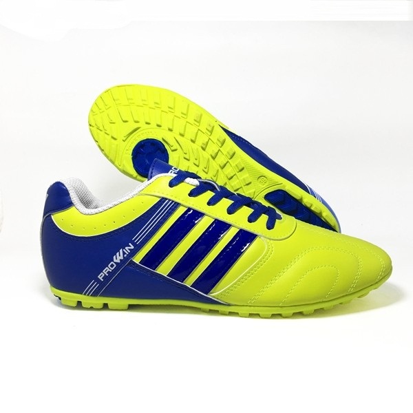 Giầy đá bóng Prowin 3 vạch tặng kèm tất đá bóng Vàng-Xanh