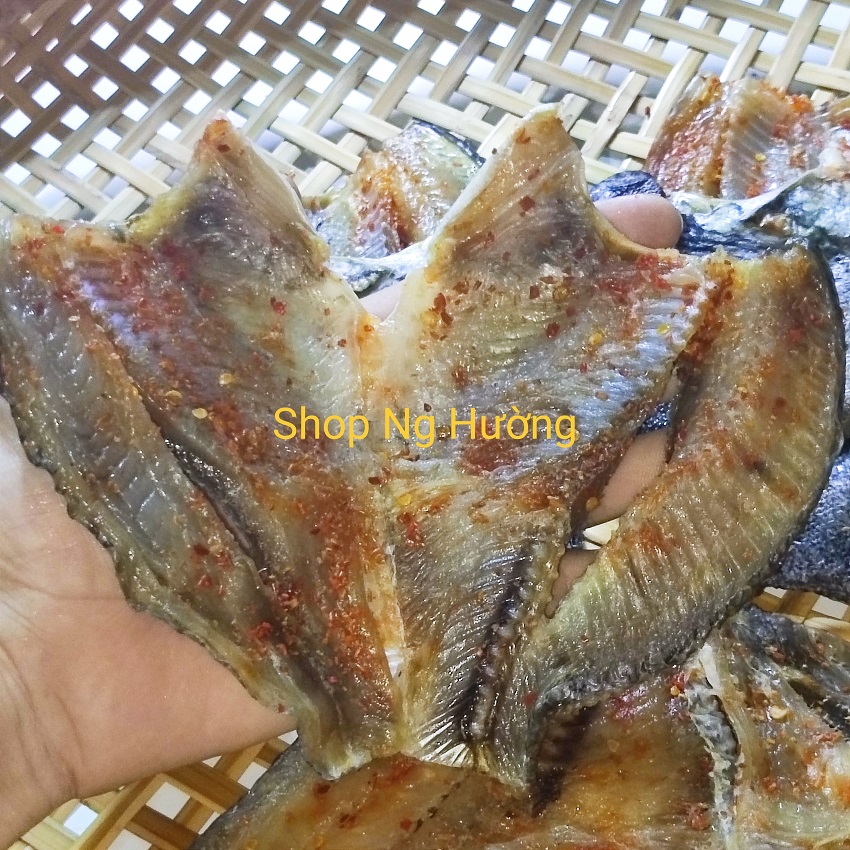 Khô cá rô phi, tẩm ớt, vị vừa ăn không quá mặn