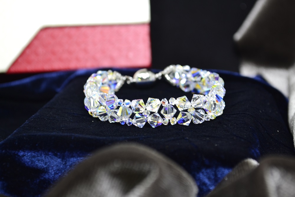 Vòng tay pha lê Swarovski thoi 6li