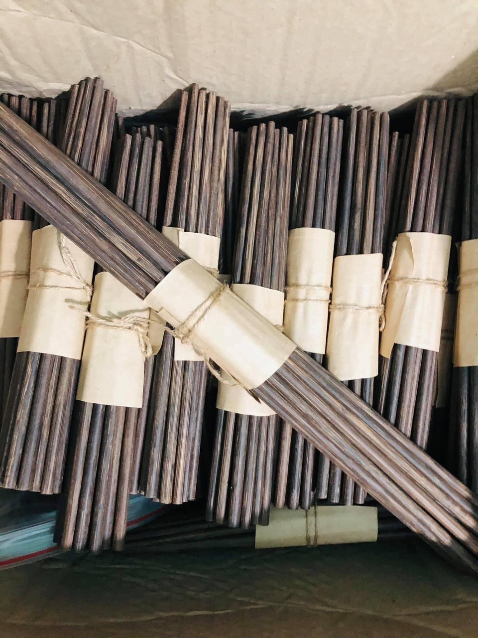 10 đôi Đũa Buông Bình Thuận dài 26cm loại 1,đẹp, không bị nấm mốc, an toàn khi chiên xào