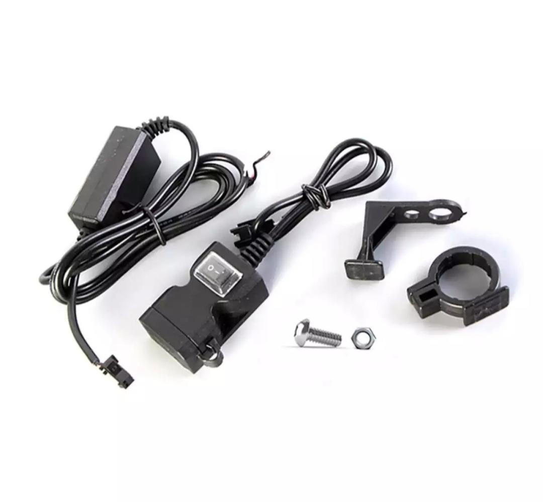 Bộ sạc điện thoại gắn trên Mô tô, ô tô, xe máy, xe đạp điện 2.1A - 2 cổng sạc USB ( giá 1 bộ )