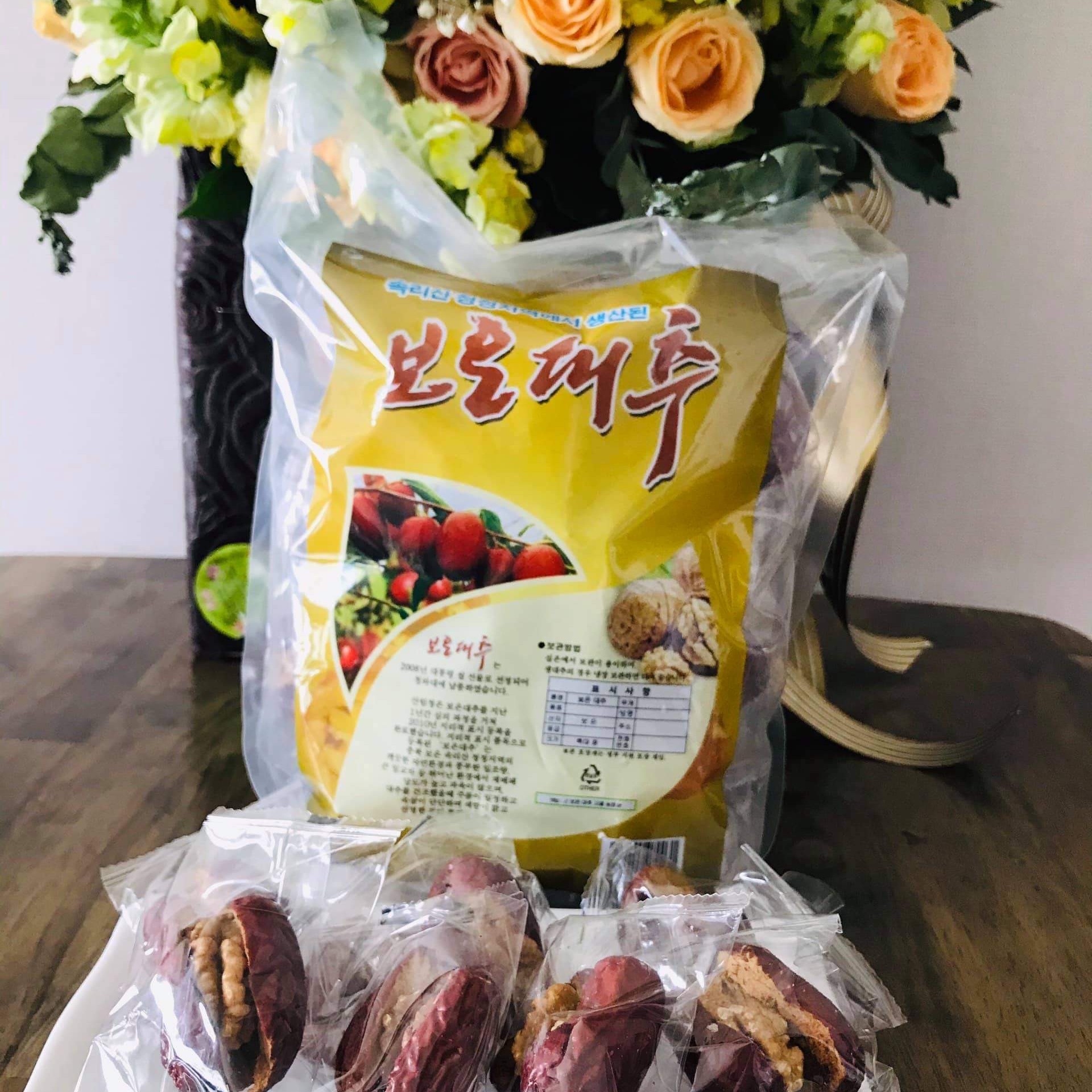 Táo đỏ sấy khô kẹp óc chó 500g - hàn quốc