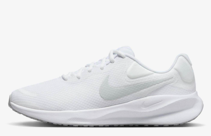 [THANH LÝ] Giày Thể Thao N i k e Men's Revolution 7 Road Running Shoes - White Size 8 - Hộp Cấn Móp