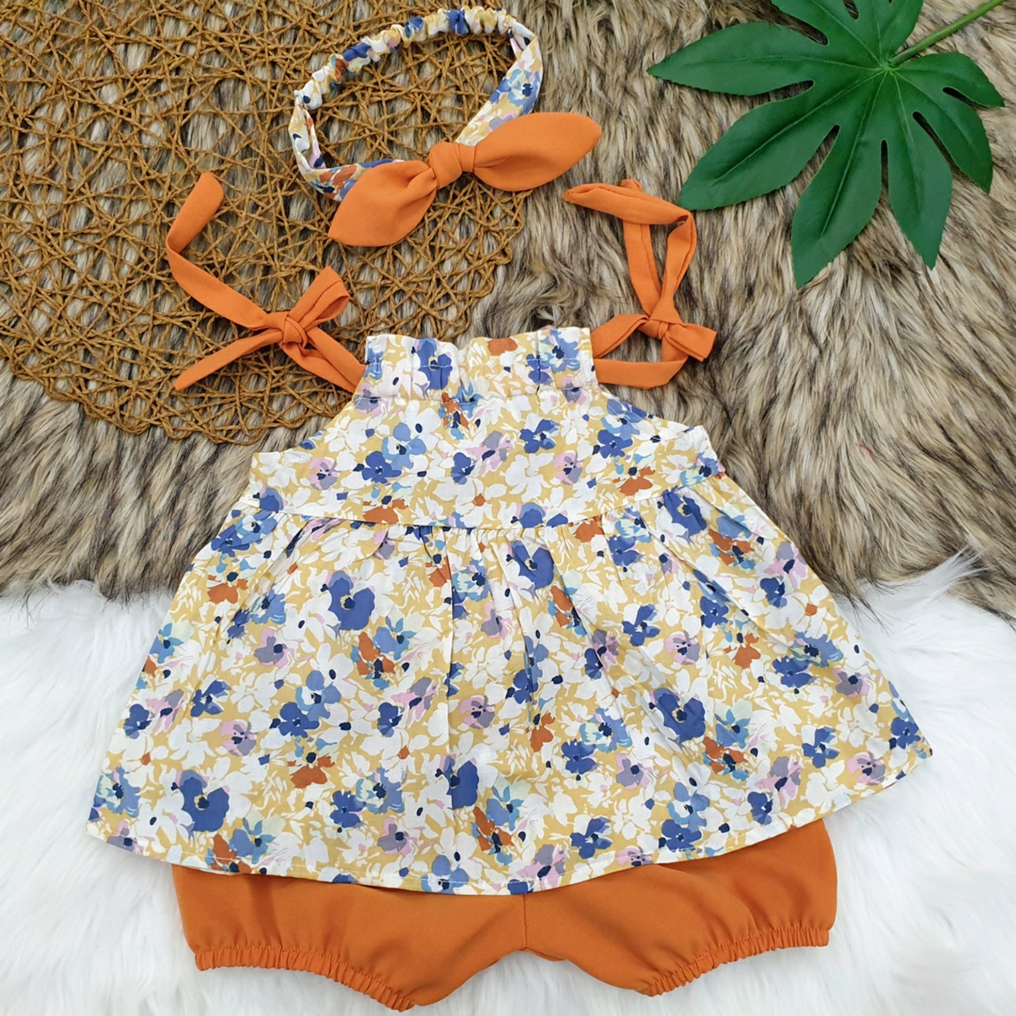 Sét 3 chi tiết váy + quần + tuban