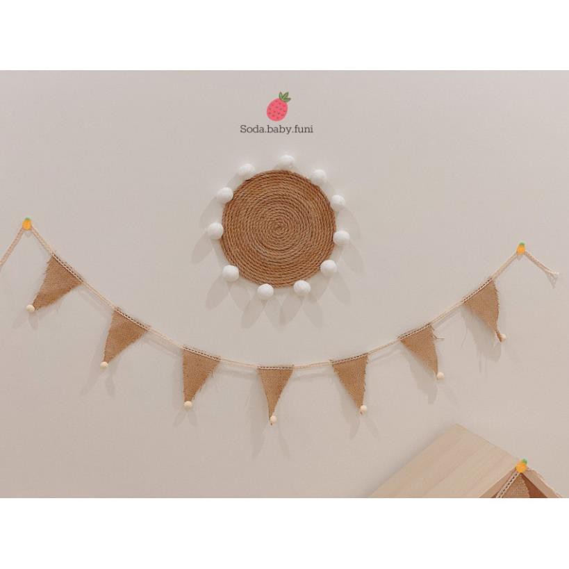 .. Dây tam giác vintage trang trí phòng bé sinh nhật dễ thương viền bombom dài 130cm mã 001