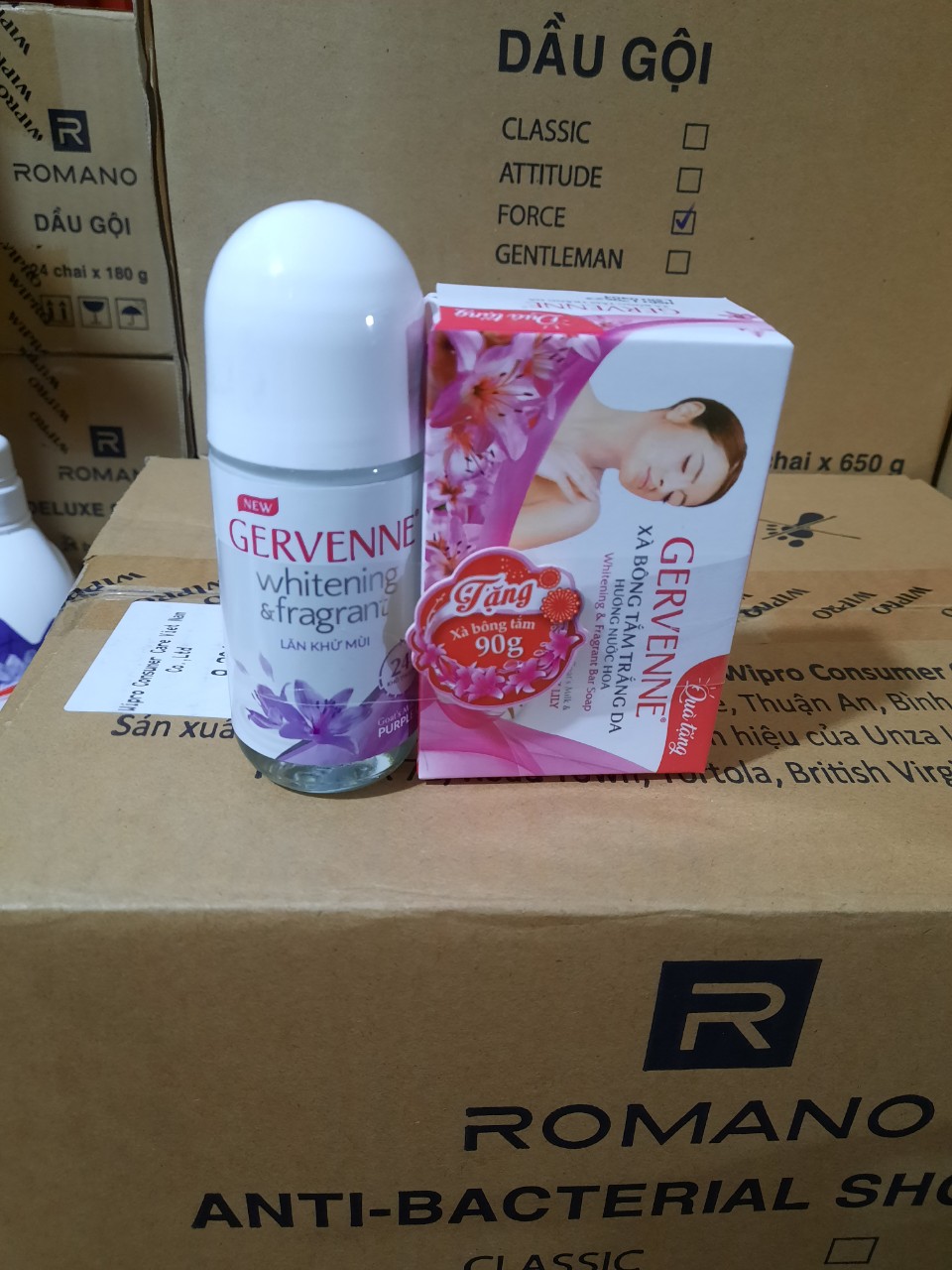 [HCM]Gervenne Lăn khử mùi trắng da Purple Lily 50ml - TẶNG Xà bông tắm 90gr ( tím)