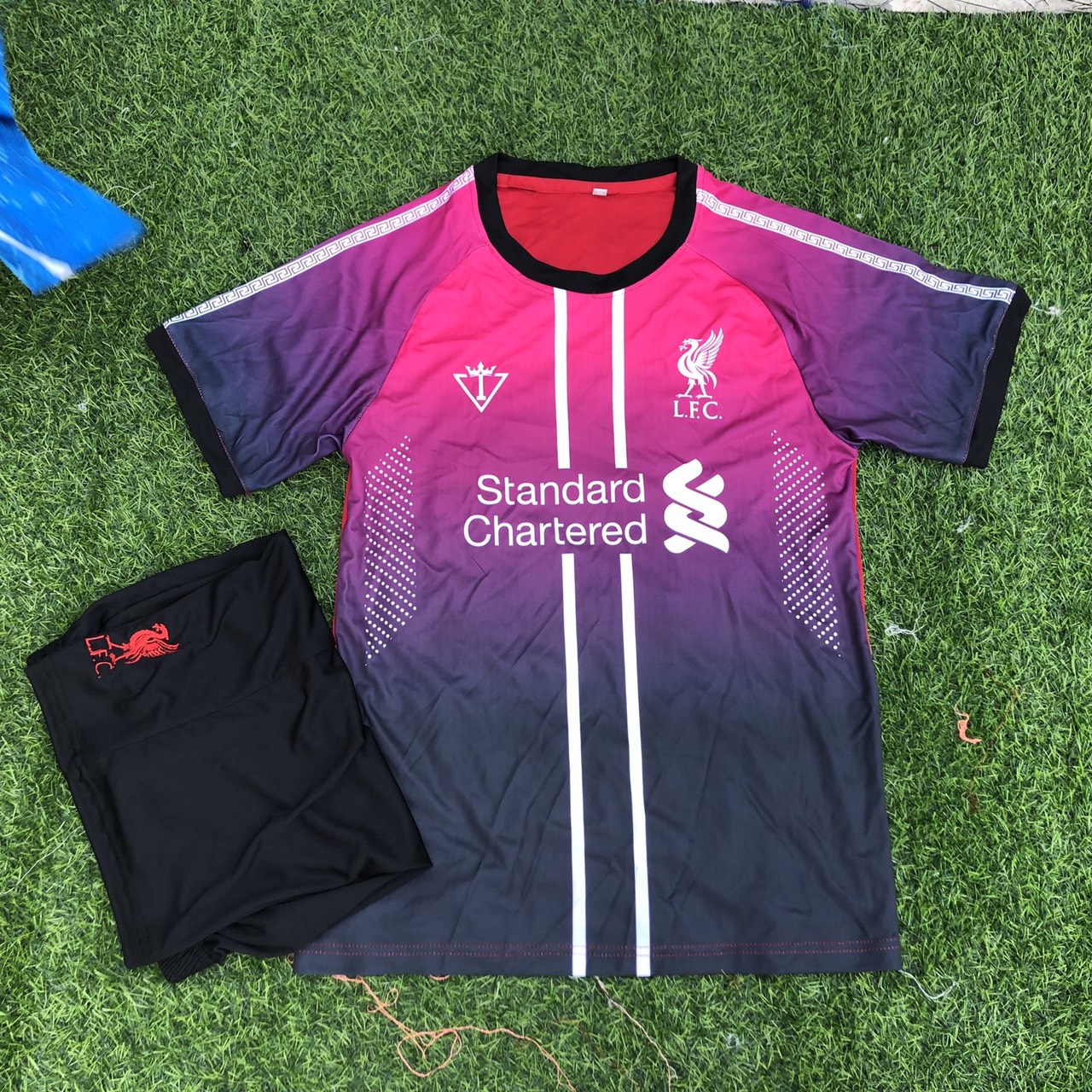 Bộ Quần Áo Bóng Đá CLB Liverpool Đỏ Mới Nhất 2021-2022 ( In Tên Số ) - Quần Áo Đá Banh Mới Nhất