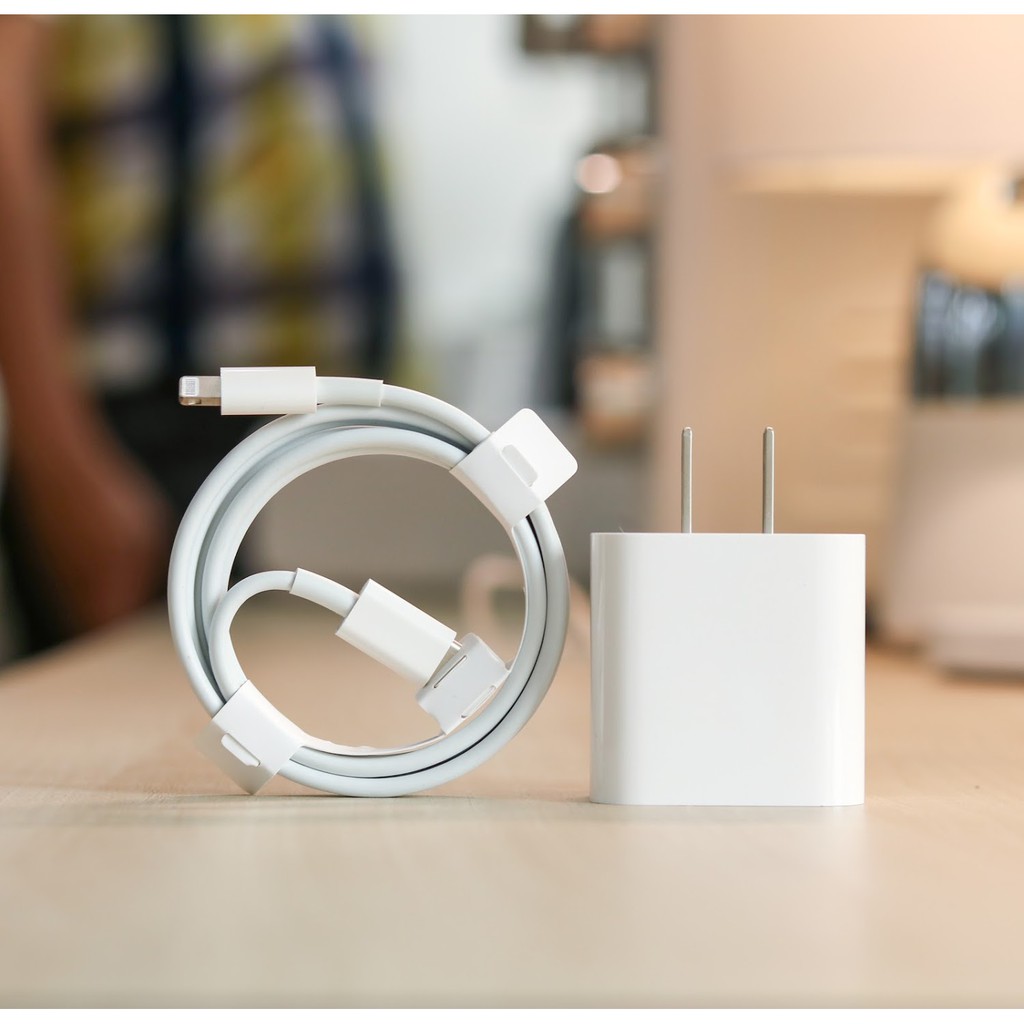 Sạc Nhanh 18W Cho IPhone 11/ 11 Pro Max/ X/ XS Max/ 8/ 8 Plus kèm dây cáp c to lightning