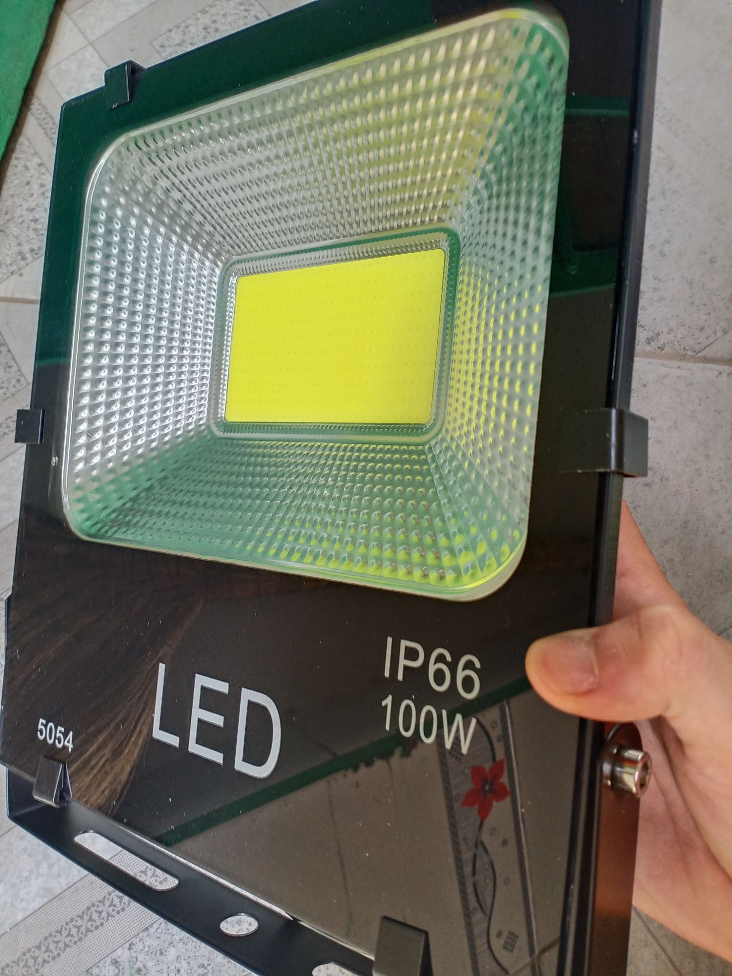 Đèn pha led 100w cob đủ công suất