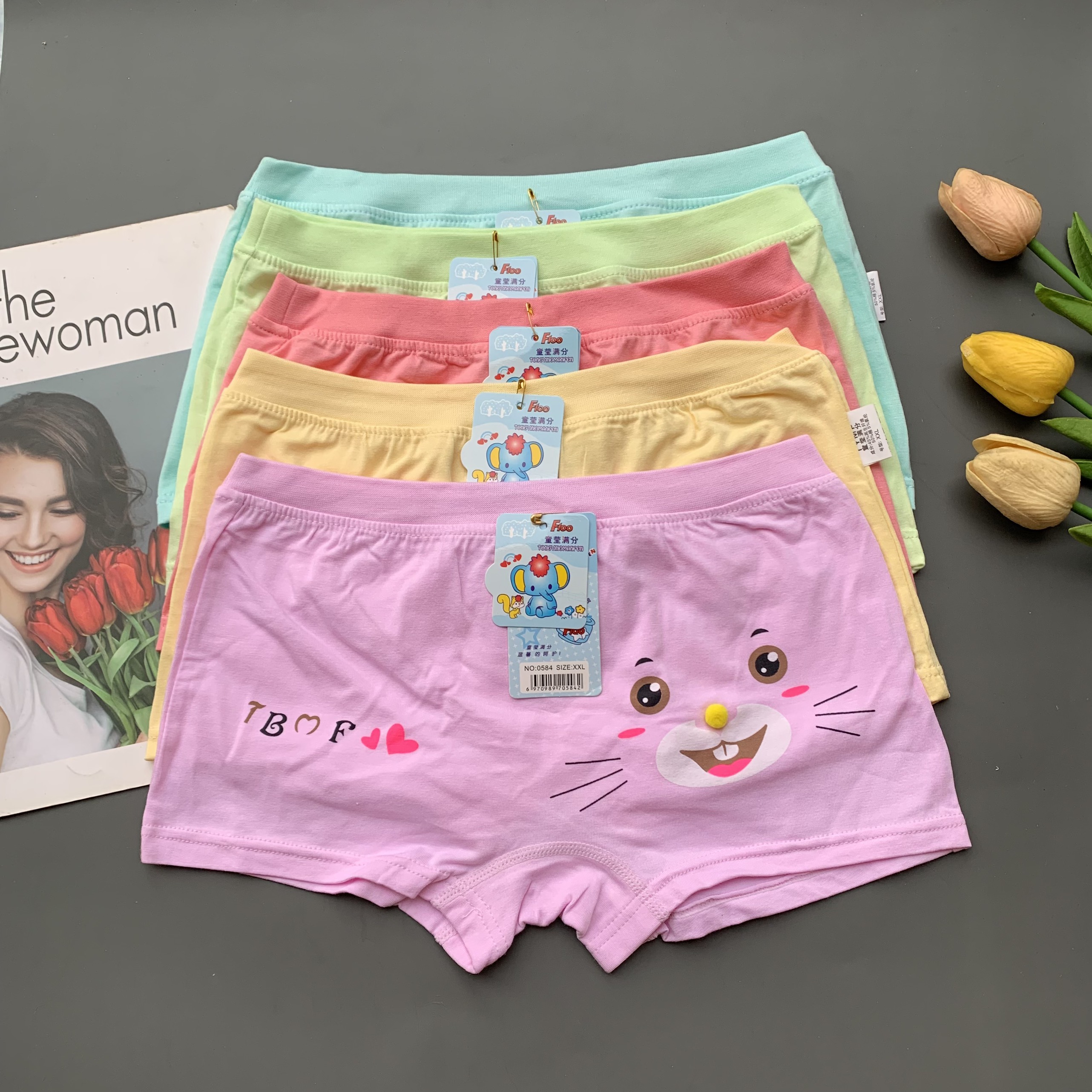 Combo 4 chiếc quần chip đùi dễ thương cho bé gái chất cotton co dãn 4 chiều CD4 AhaStore