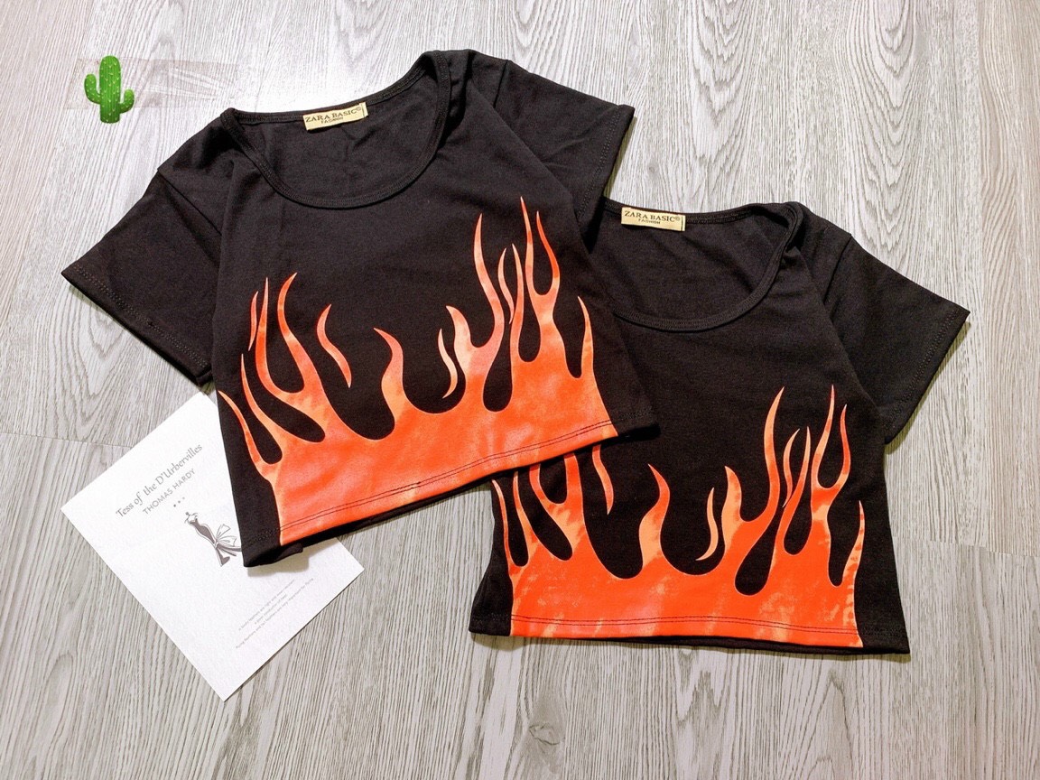 Áo thun croptop ngọn lửa hai màu