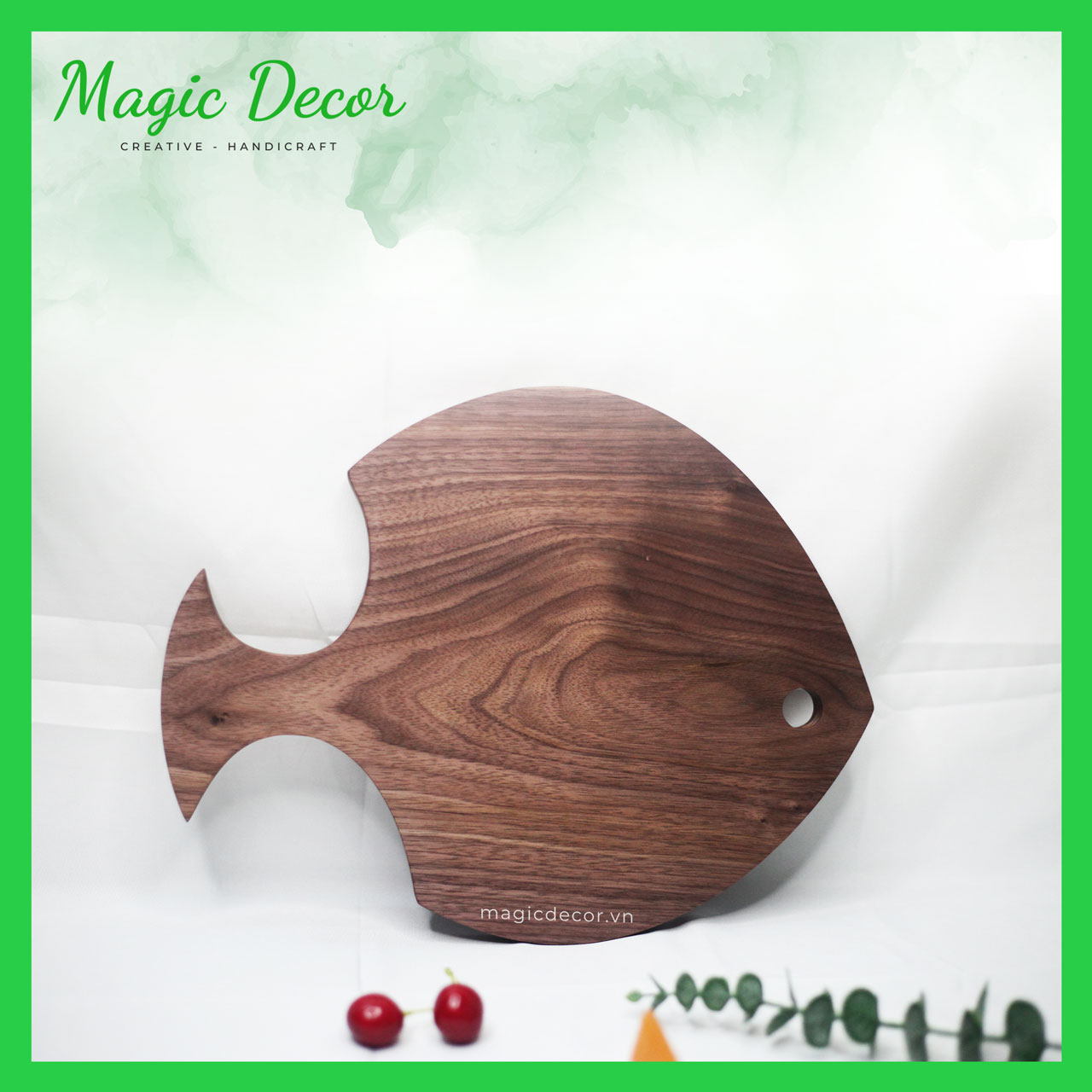 Thớt gỗ trang trí decor hình cá - gỗ óc chó cao cấp kích thước 25x30cm - bày thức ăn, thịt nguội sang trọng