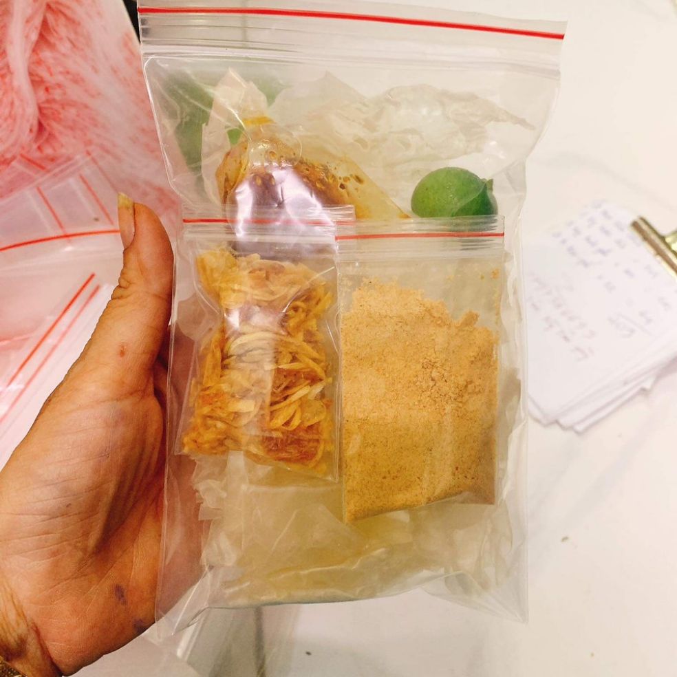 Bánh sa tế ,hành phi