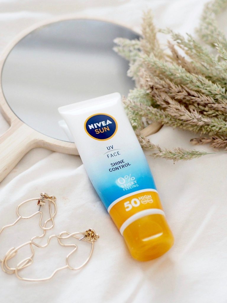 Kem chống nắng nivea sun spf 50 uv face shine control