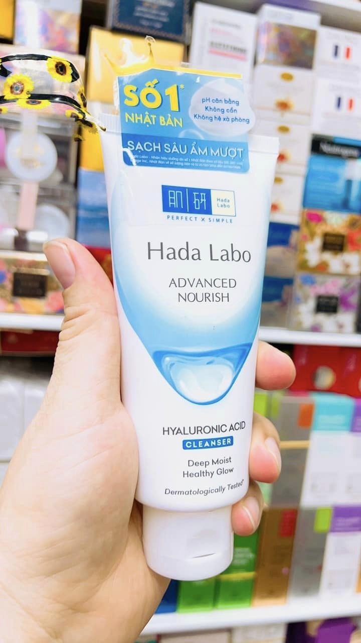 Sữa rửa mặt sạch sâu, dưỡng ẩm Hada Labo 80g