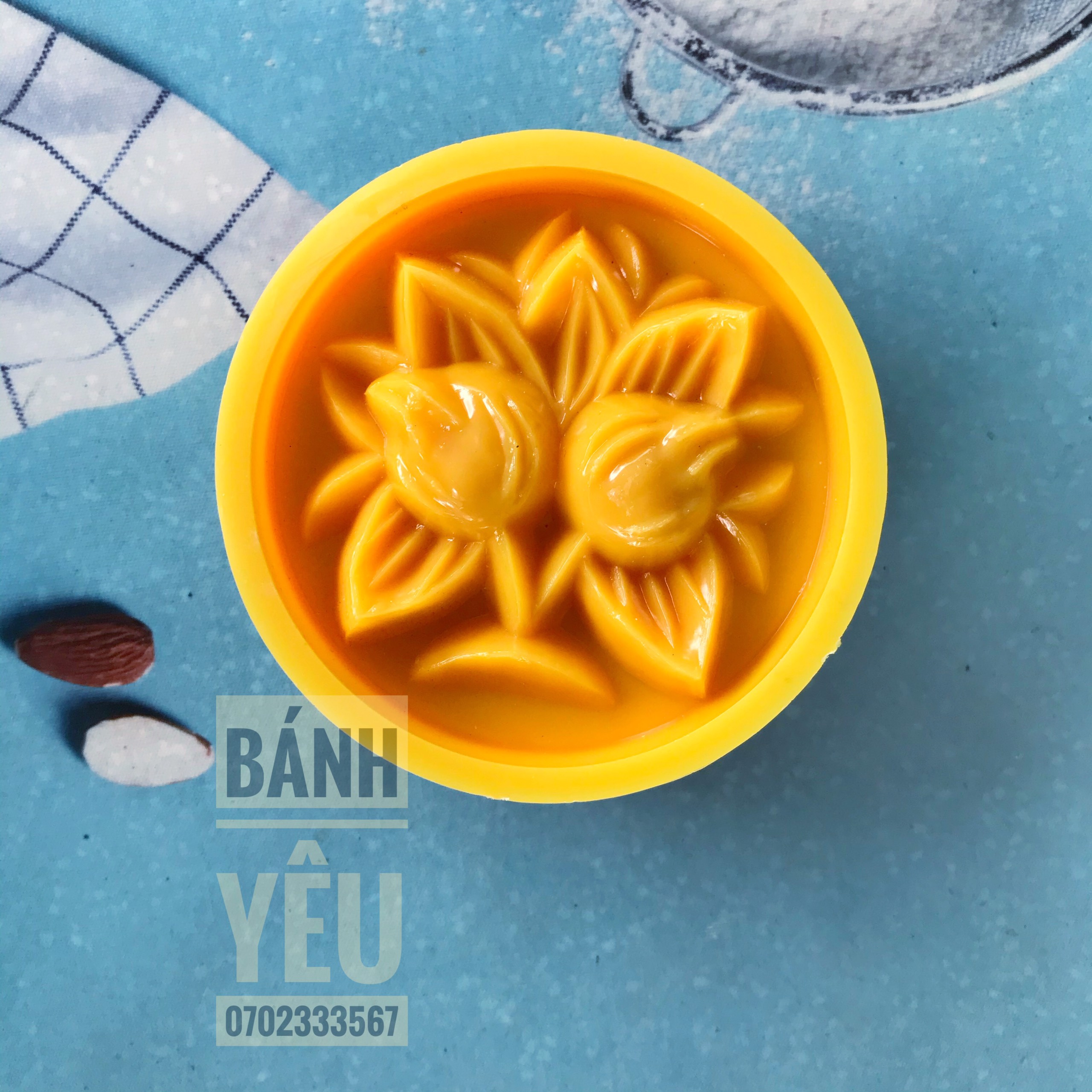 Khuôn nhấn trung thu 2 trái đào 100g