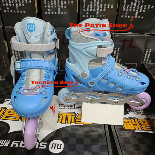 Giày patin trẻ em sáng bánh Sway S4. Giày trượt patin phát sáng cho bé, Giày batin có đèn led bánh cao su bé gái trai Tặng bảo vệ chân tay 6 chi tiết - The Patin Shop