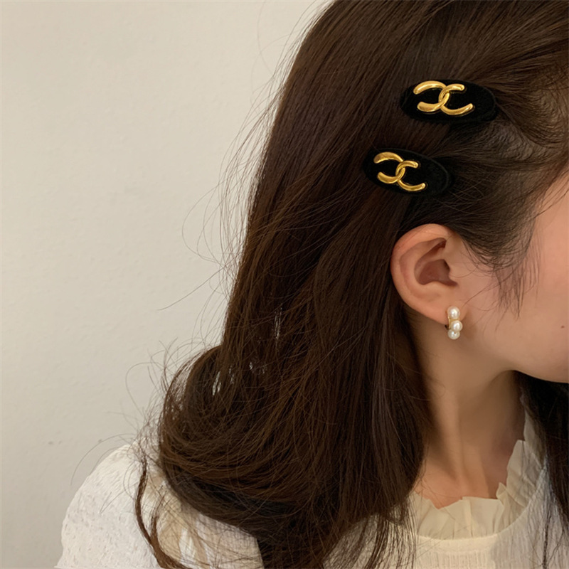 Kẹp tóc hình Phong Cách Retro Hàn Quốc Cho nữ