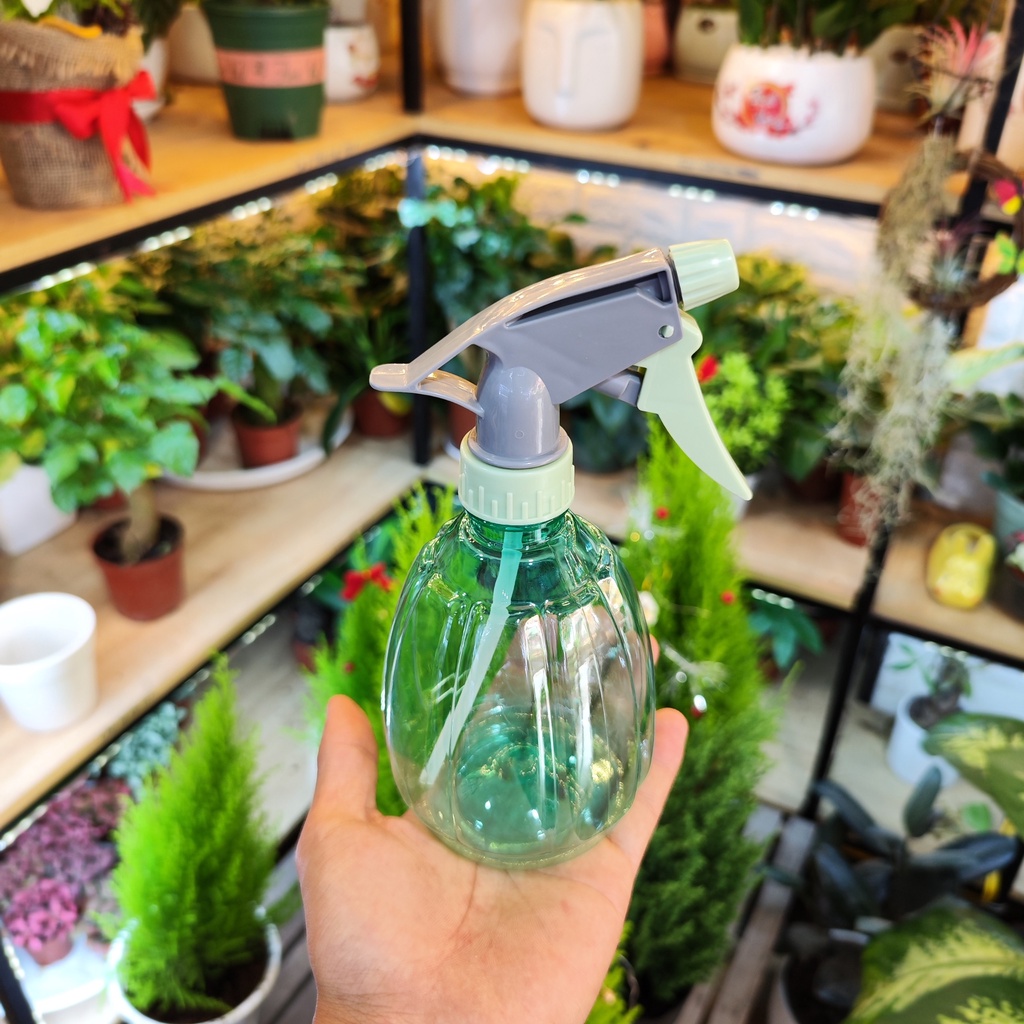 Bình xịt tóc,xịt hoa ,bình tưới cây cảnh hình kim cương 500ml