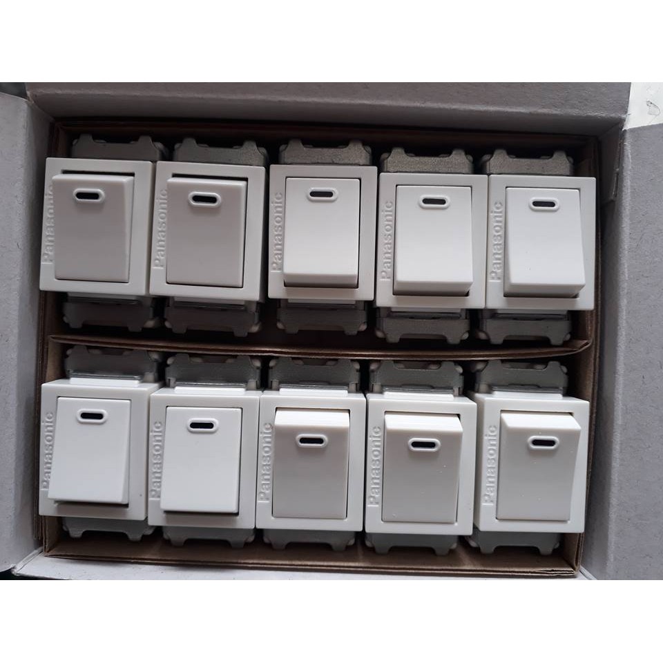 Hạt công tắc 1 chiều Panasonic dòng Full