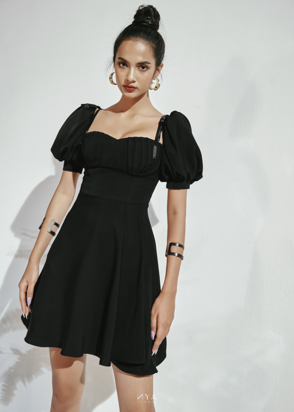 Đầm tay phồng dáng xòe vạt xéo, xếp li phần cúp ngực có đệm mút lancie mini dress | nya studio