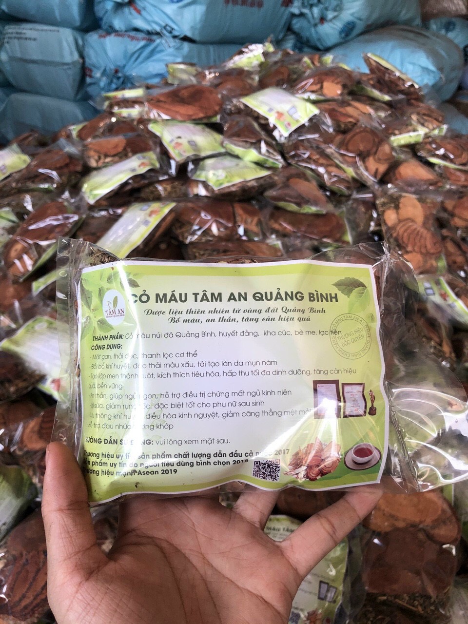 Cỏ máu Tâm An Quảng Bình liệu trình tăng cân, đẹp da, an thần | Lazada.vn Cỏ Máu Tâm An Quảng Bình Liệu Trình Tăng Cân, Đẹp Da, An Thần | Lazada.Vn