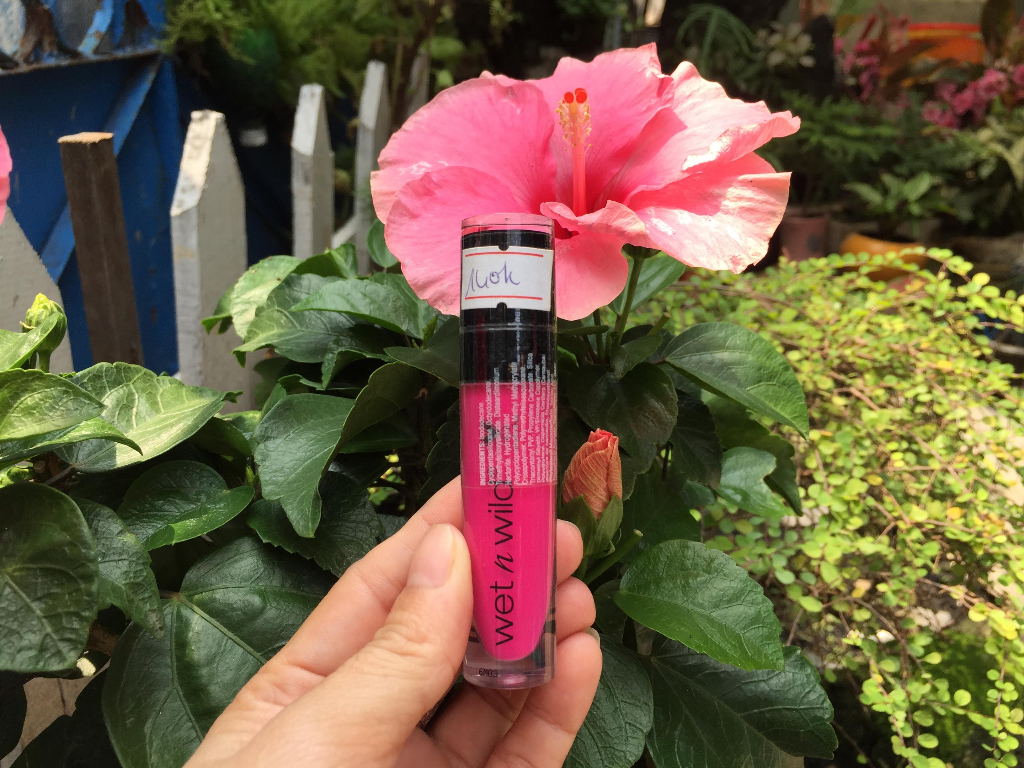 Son kem lì Wet n Wild 928 B màu hồng cánh sen