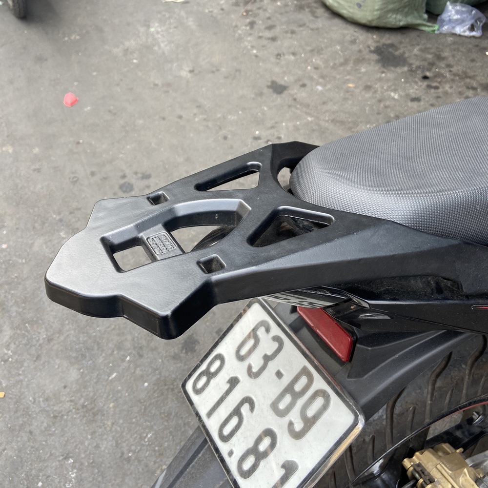 CẢNG SAU XE MÁY, BAGA ĐUÔI XE MÁY MẪU MÃ TRẺ TRUNG ĐỘC ĐÁO GẮN XE EXCITER 150, WINNER, WINNER X