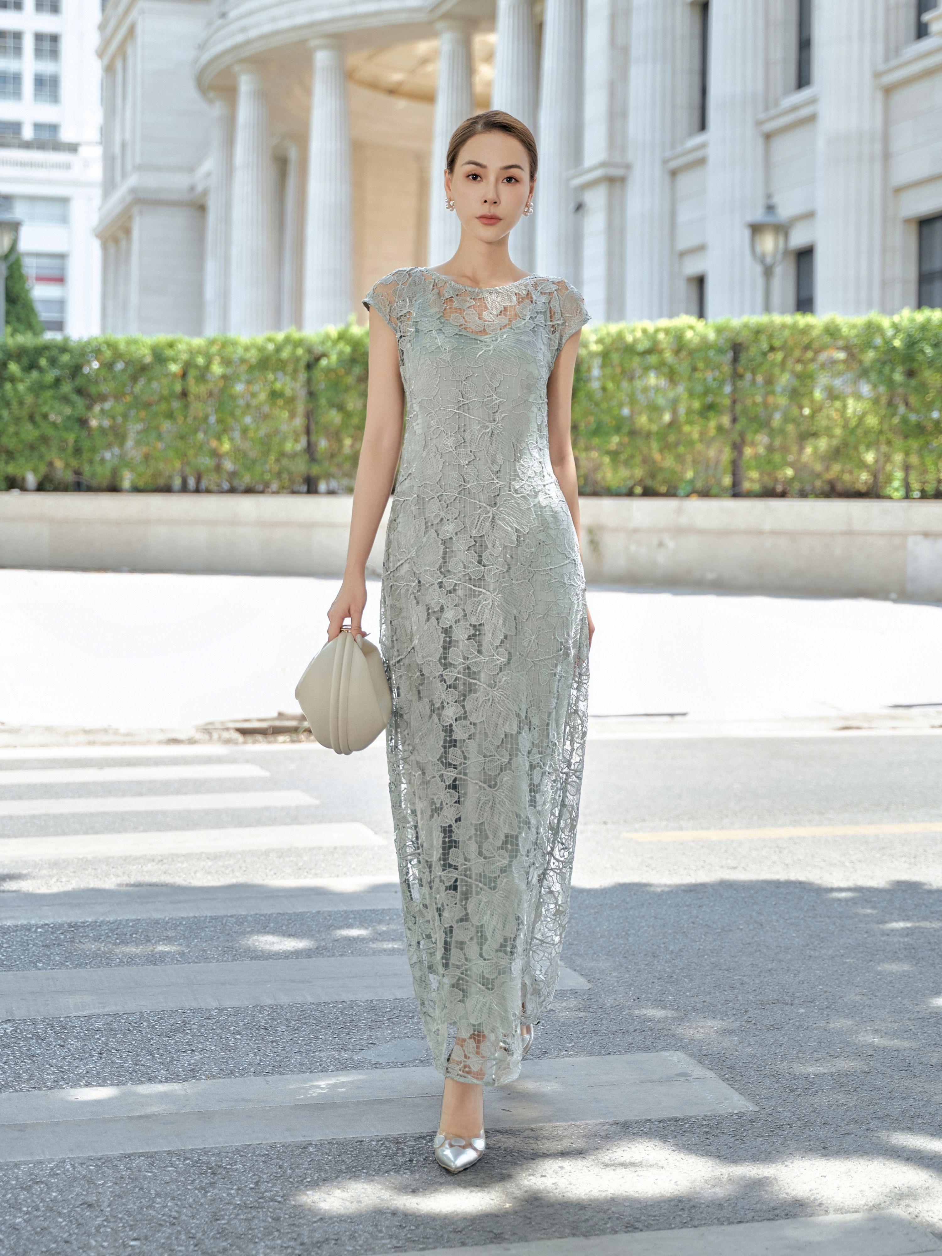 Đầm ren dài Mauve Darling dress