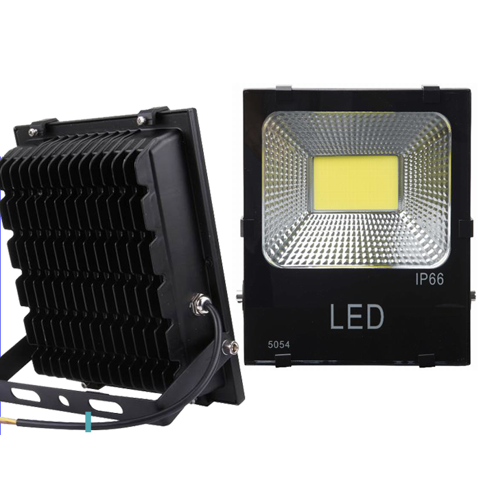 ( loại xịn ) ĐÈN PHA 200W IP66 LED 5054 SÁNG TRẮNG, chống nước, siêu sáng siêu bền rất thích hợp cho việc chơi thể thao ngoài trời . BH 12 tháng . lỗi 1 đổi 1.