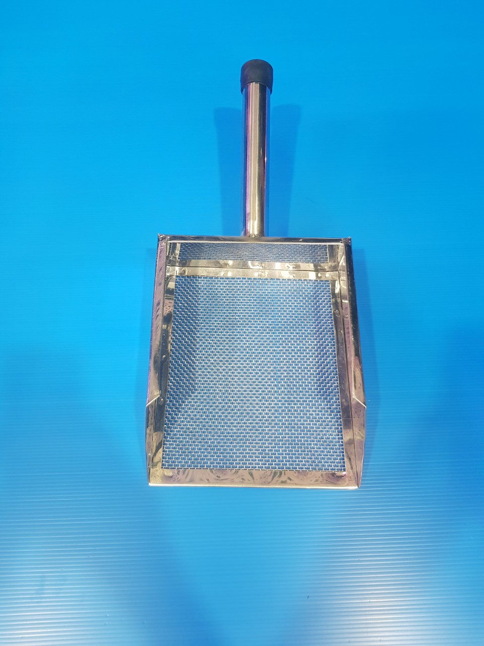 Sàn cát, sàn phân gà sắt + inox