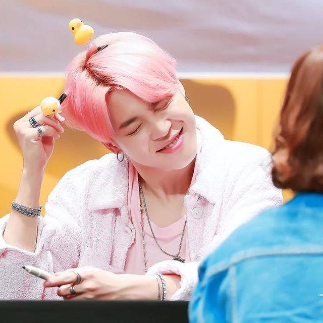 combo 2 Kẹp tóc vịt vàng giống Jimin BTS