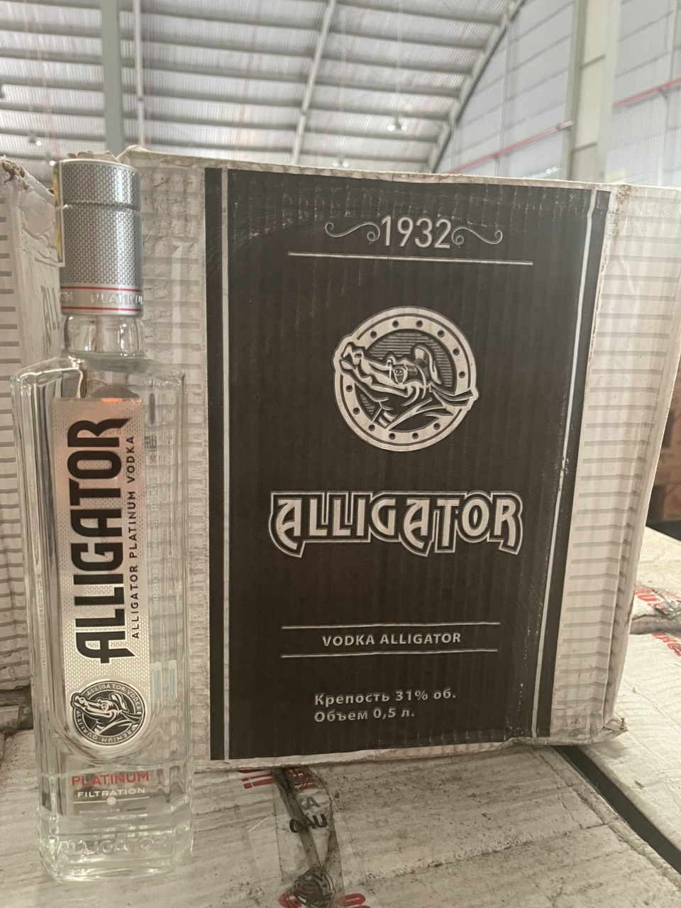 Vodka cá sấu 500ml - nồng độ 31% - nhập khẩu từ nga