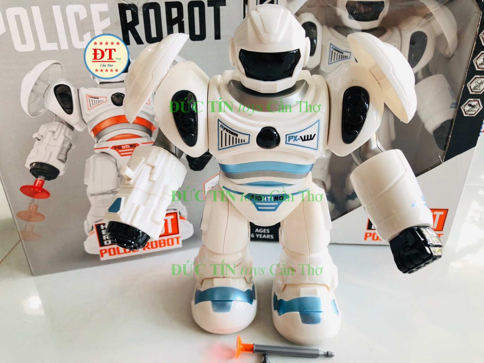 ĐỒ CHƠI ROBOT CHẠY PIN NHẠC ĐÈN PHUN VIÊN HÍT NO:828