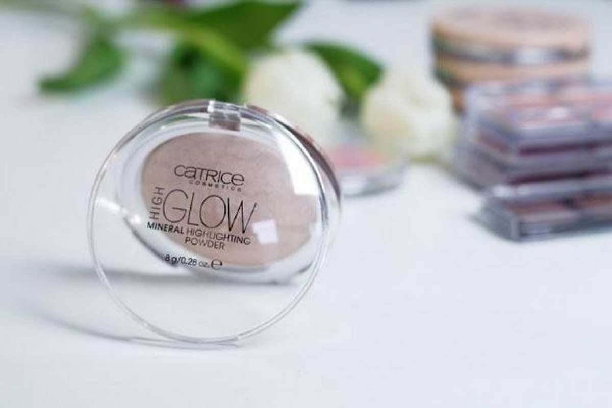 Phấn Bắt Sáng Catrice High Glow Mineral Highlighting Powder