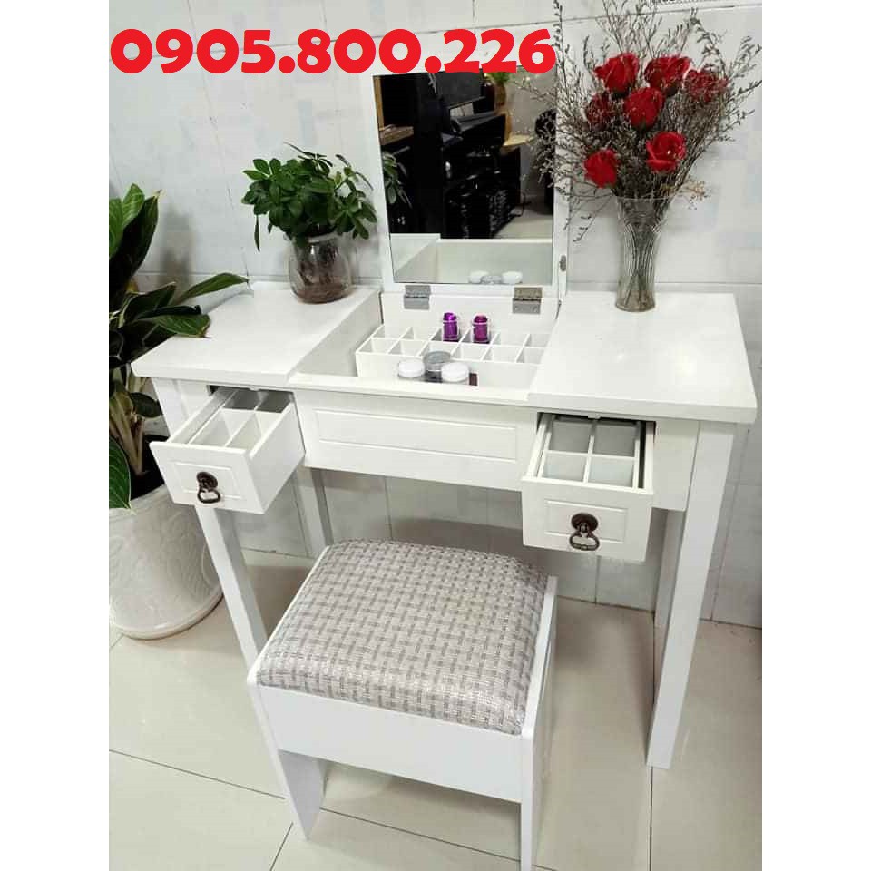 Mẫu bàn trang điểm hot 2020