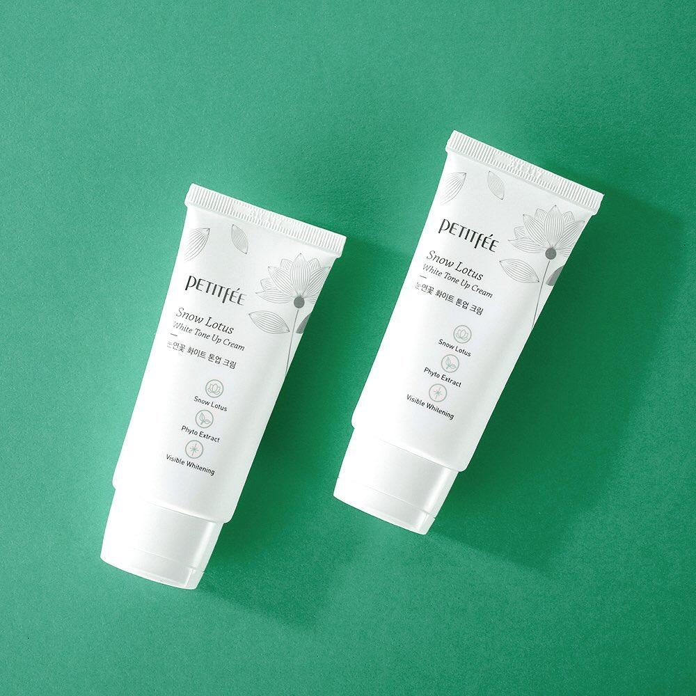 Kem Dưỡng Sáng Da, Trắng Sáng Tức Thì Petitfee Snow Lotus White Tone Up Cream