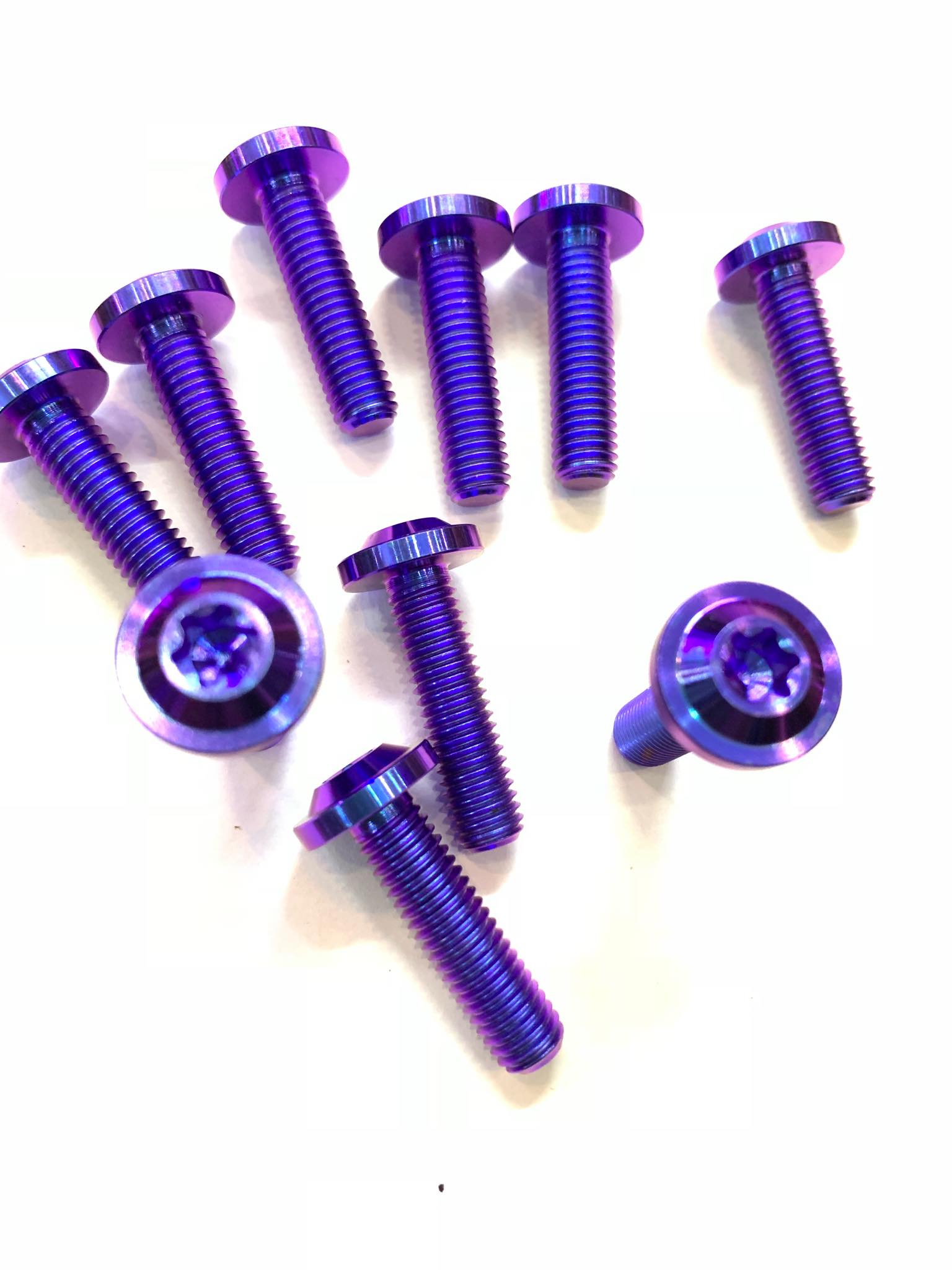 [HCM]1 con ốc 8li30 đầu dù titan gr5 gắn pass heo  cảng sau Sh Vn  Sh Ý Sh 300i và những vị trí khác có cùng kích thước