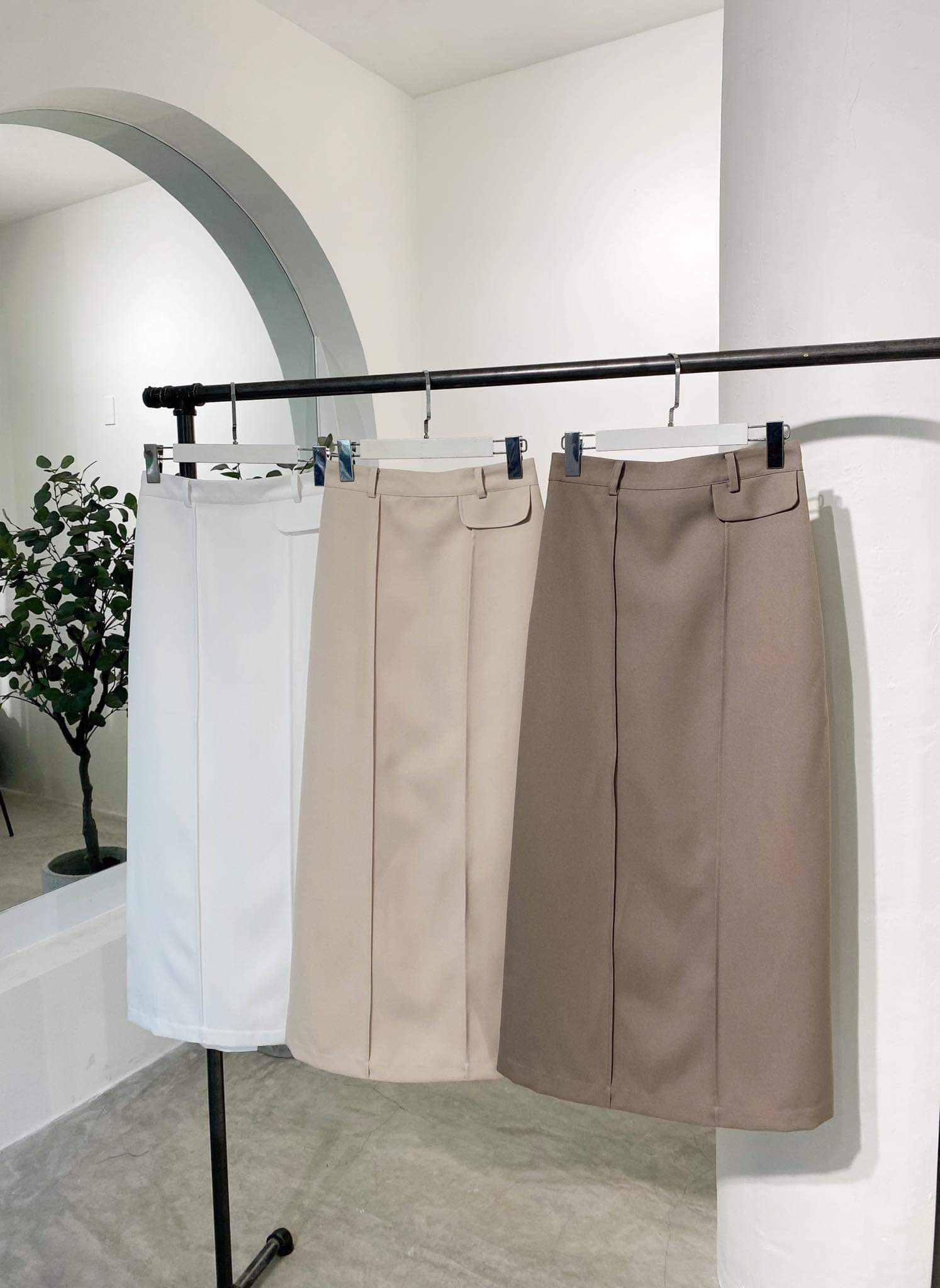 Chân váy thiết kế CHARMO form suôn vải cotton đanh Long Line Skirt
