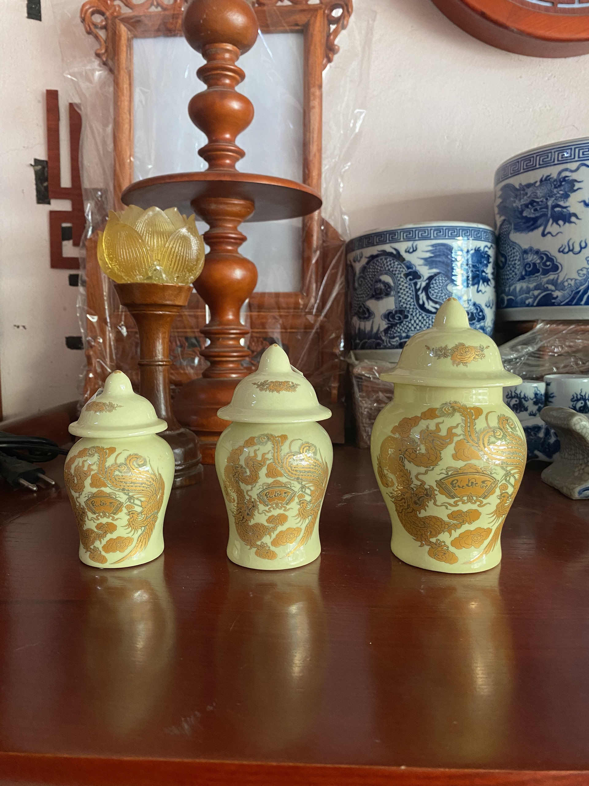 Hũ đựng muối gạo nước - chóe đựng gạo muối nước men vàng kim