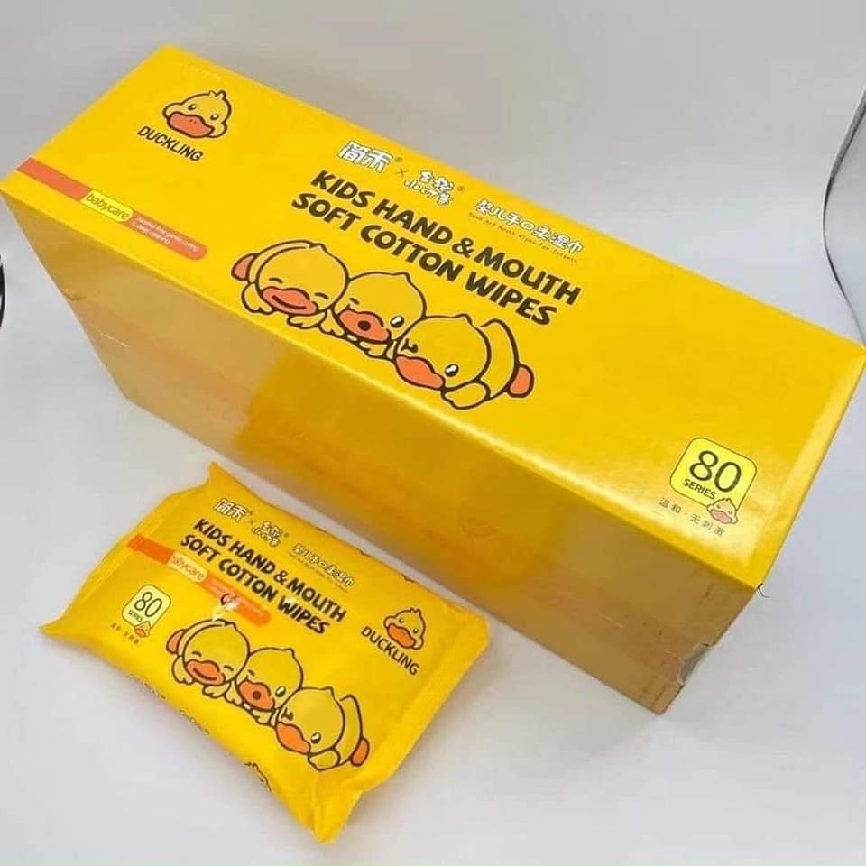 Thùng giấy 10 bịch khăn giấy ướt con vịt, khăn giấy ướt con vịt siêu hot
