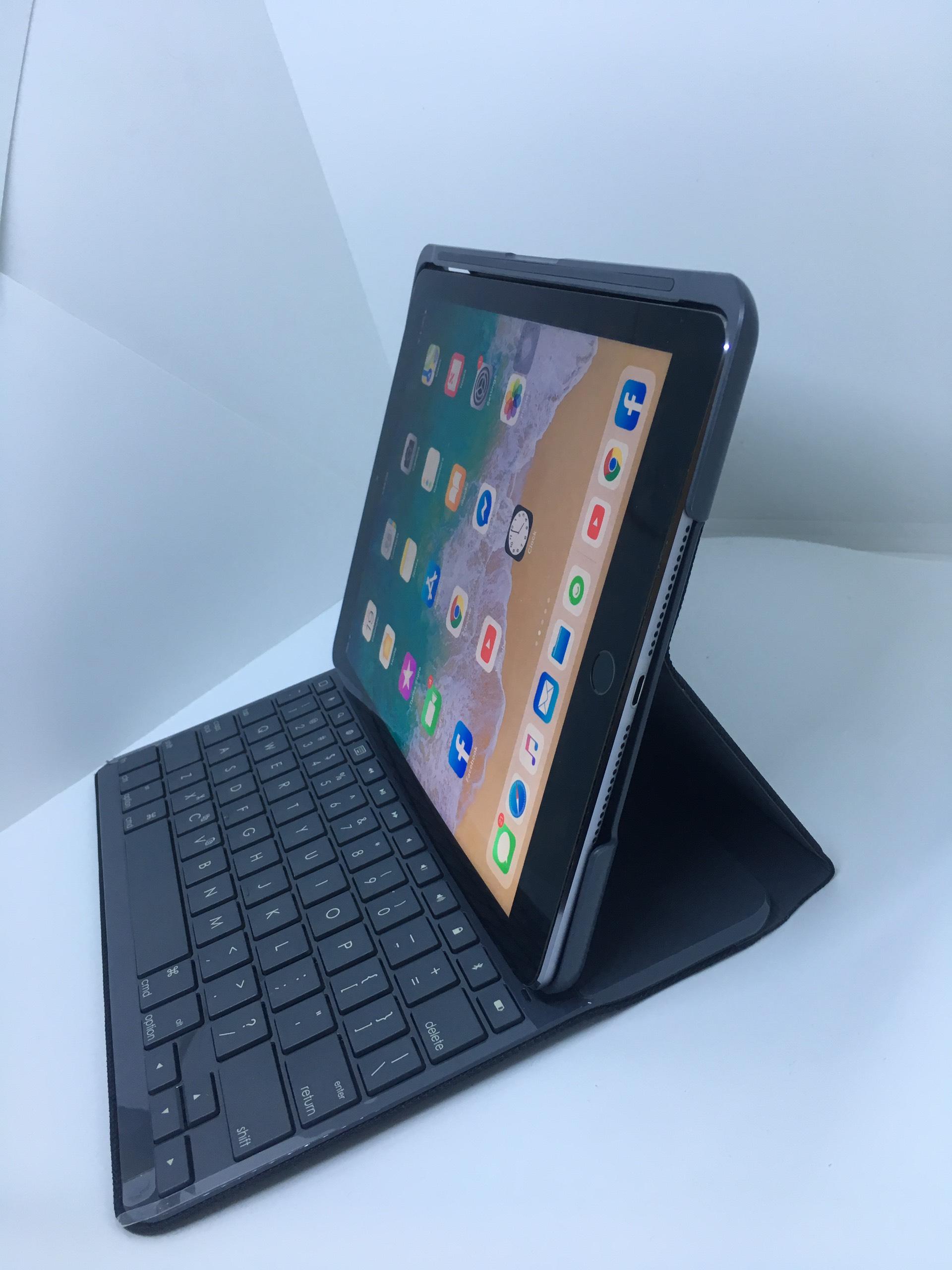 Bàn Phím Logitech Canvas Cho iPad 5th 2017 Tích Hợp Cover Bảo Vệ Mới Full Box