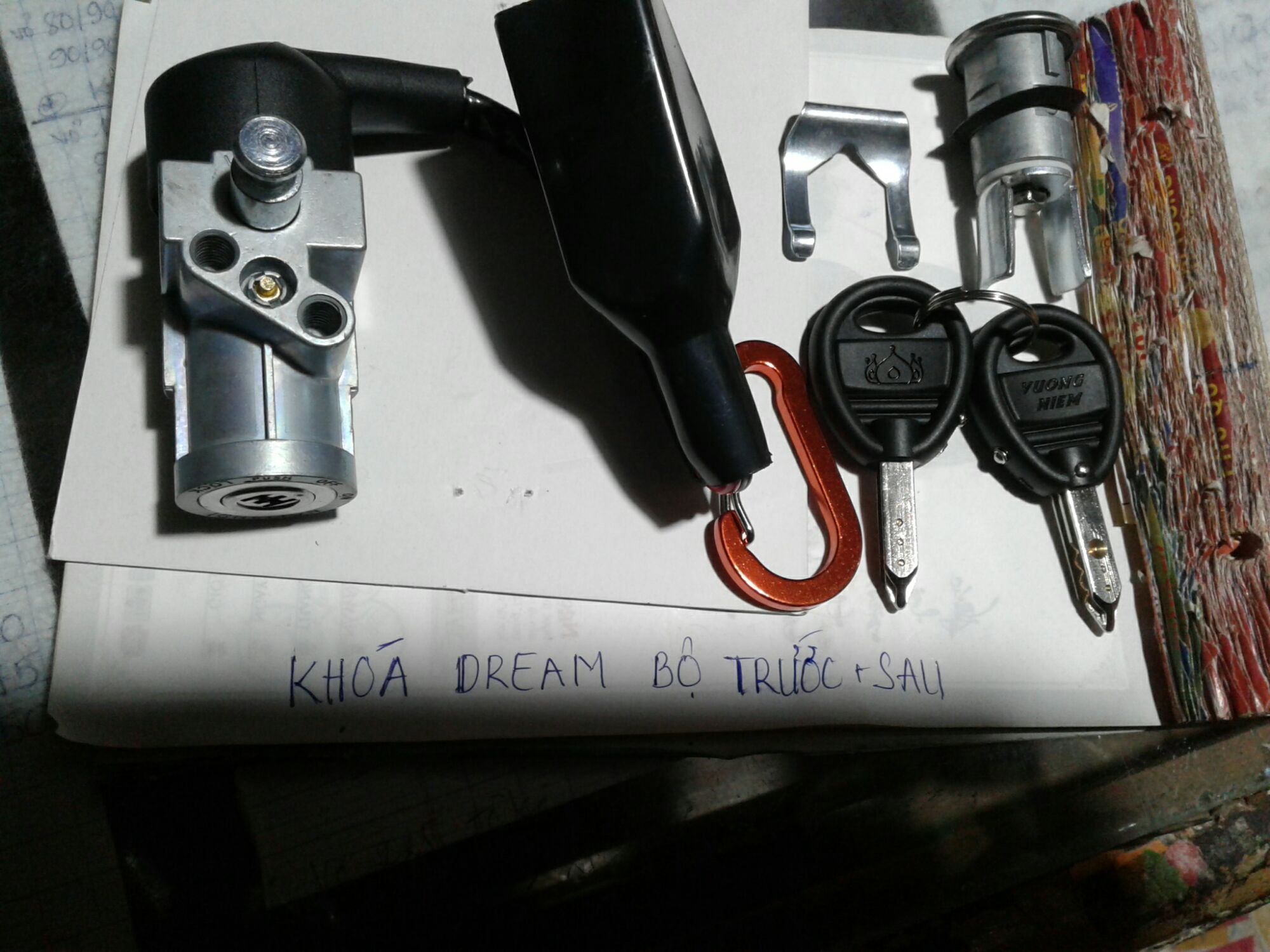 Bộ khóa máy dream trước và sau chìa chữ thập hiệu vương miên , bộ khóa máy dream