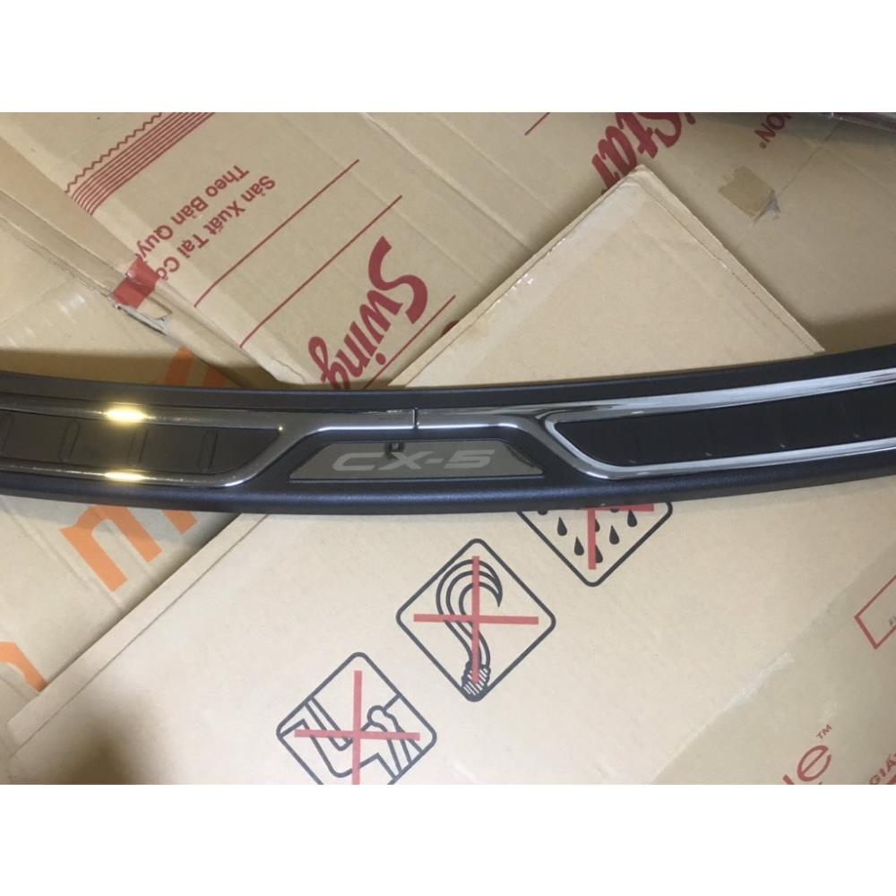Chống trầy cốp miếng ngoài mazda cx5 2022 mẫu 3d
