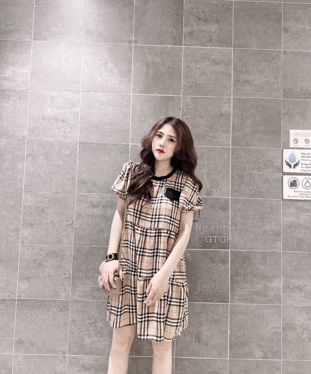 Váy bầu đầm bầu thời trang thiết kế họa tiết sọc caro dáng suông dài chất liệu vải voan thoáng mát mềm mại siêu xinh