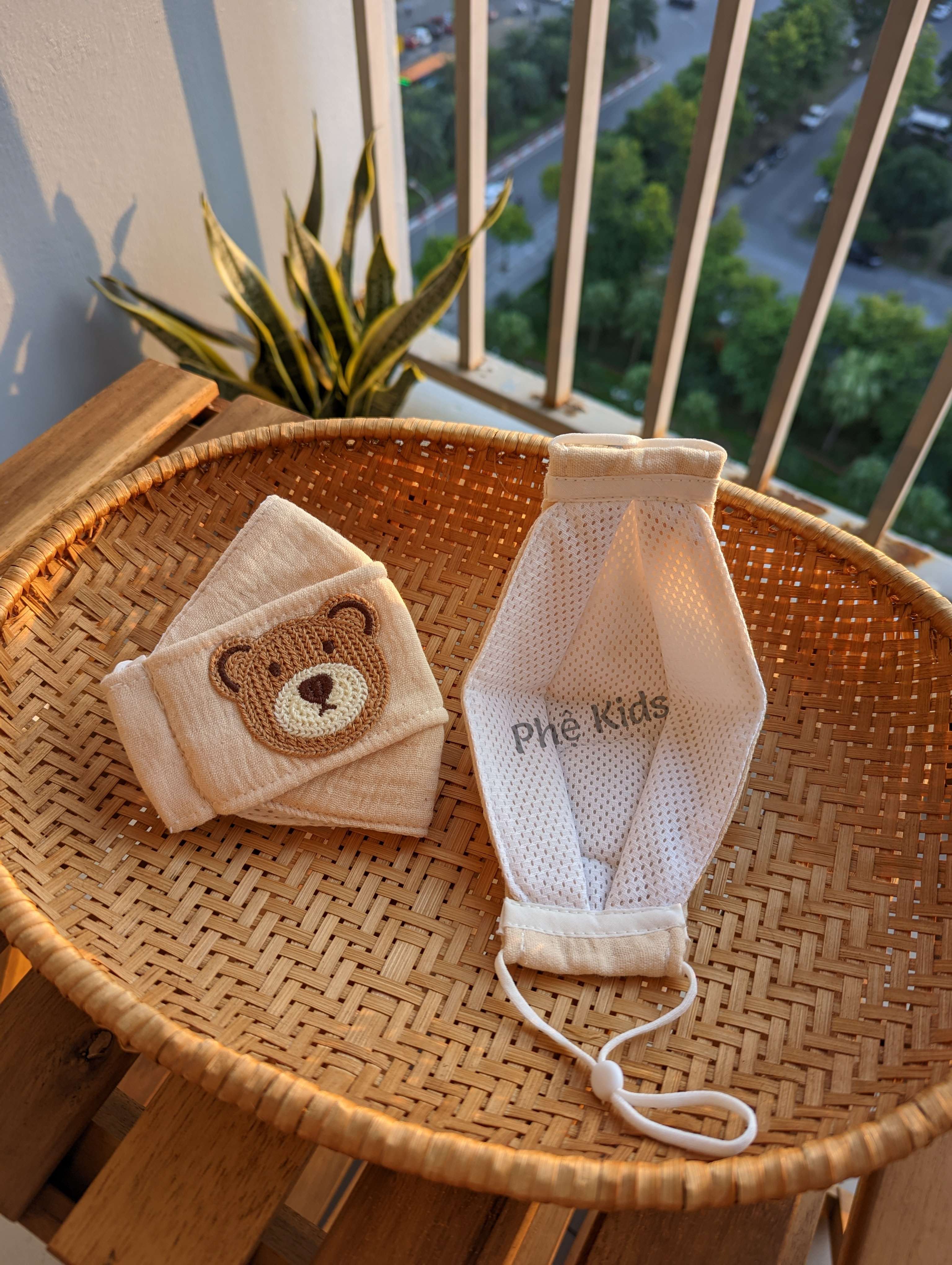 Họa tiết gấu - khẩu trang vải xô muslin 3d kháng khuẩn - phệ kids