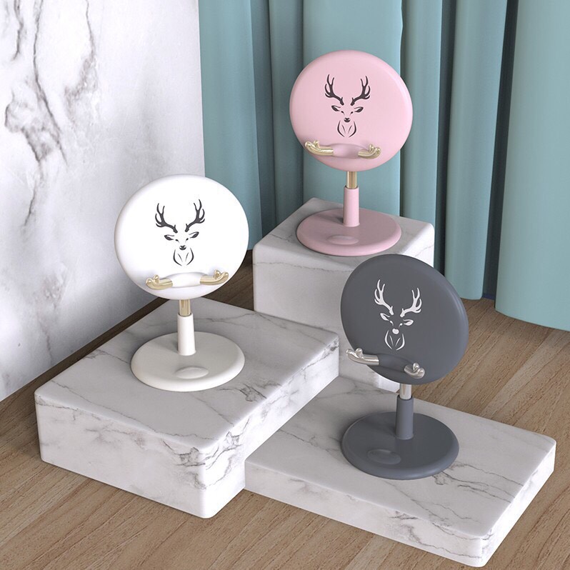 [HCM]Giá Đỡ Điện Thoại Treo Vật Dụng Cá Nhân Để Bàn Hình Hươu Giá Đỡ Điện Thoại Hình Tròn Có Thể Treo Móc Khoá. Giá Đỡ Có Thể Xoay Thích Hợp Để Kế Bên Laptop Làm Việc Giúp Không Gian Làm Việc Đẹp Sạc Được Khi Để Trên Kệ.