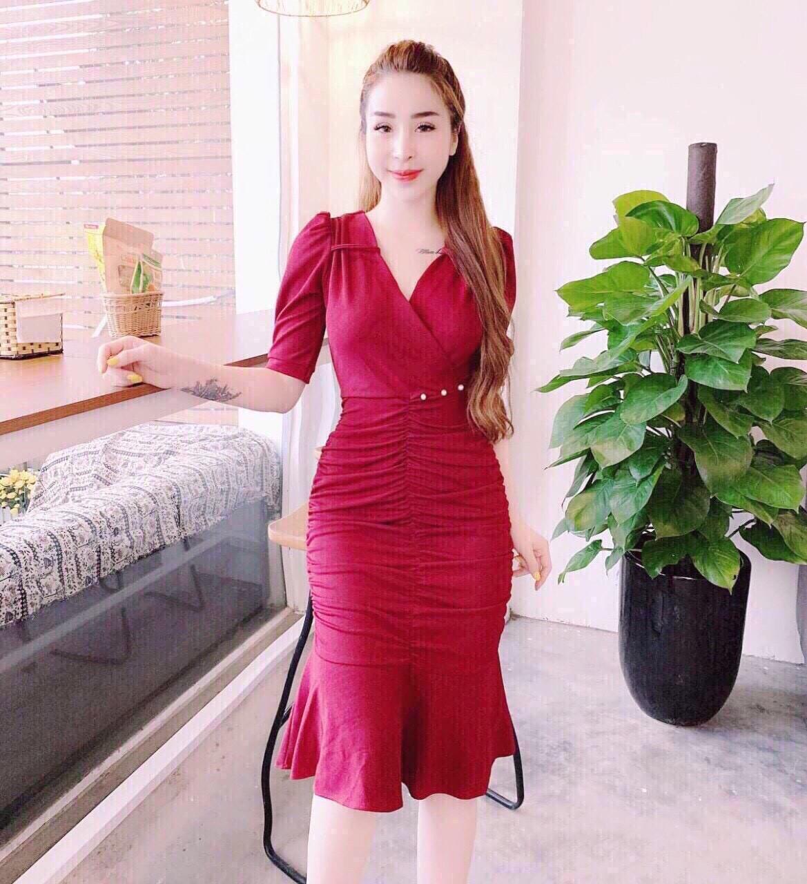 Đầm đuôi cá cổ v - ht