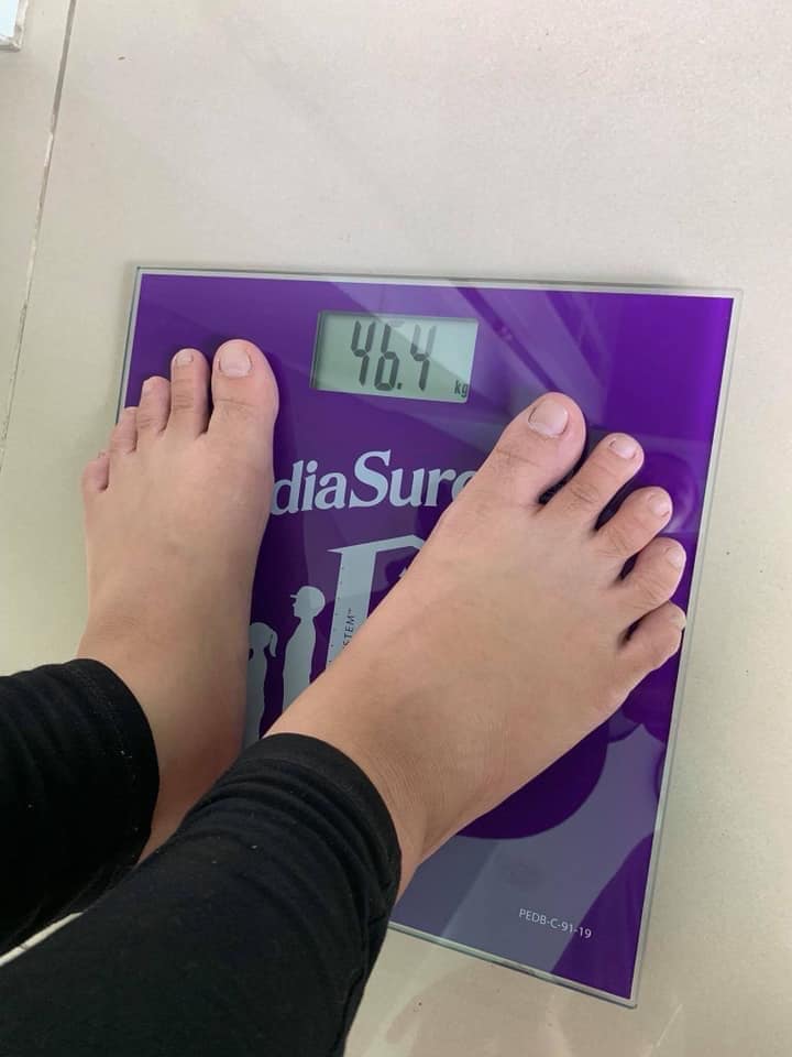 Cân điện tử cảm ứng - hàng khuyến mãi sữa pediasure